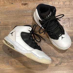 Jordan Max Aura 'White Black'
